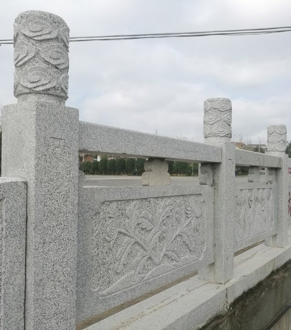 花(huā)崗岩河道橋梁雕花(huā)欄杆