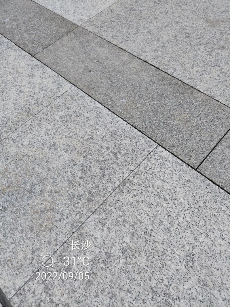 芝麻灰石材鋪貼工(gōng)藝很(hěn)重要